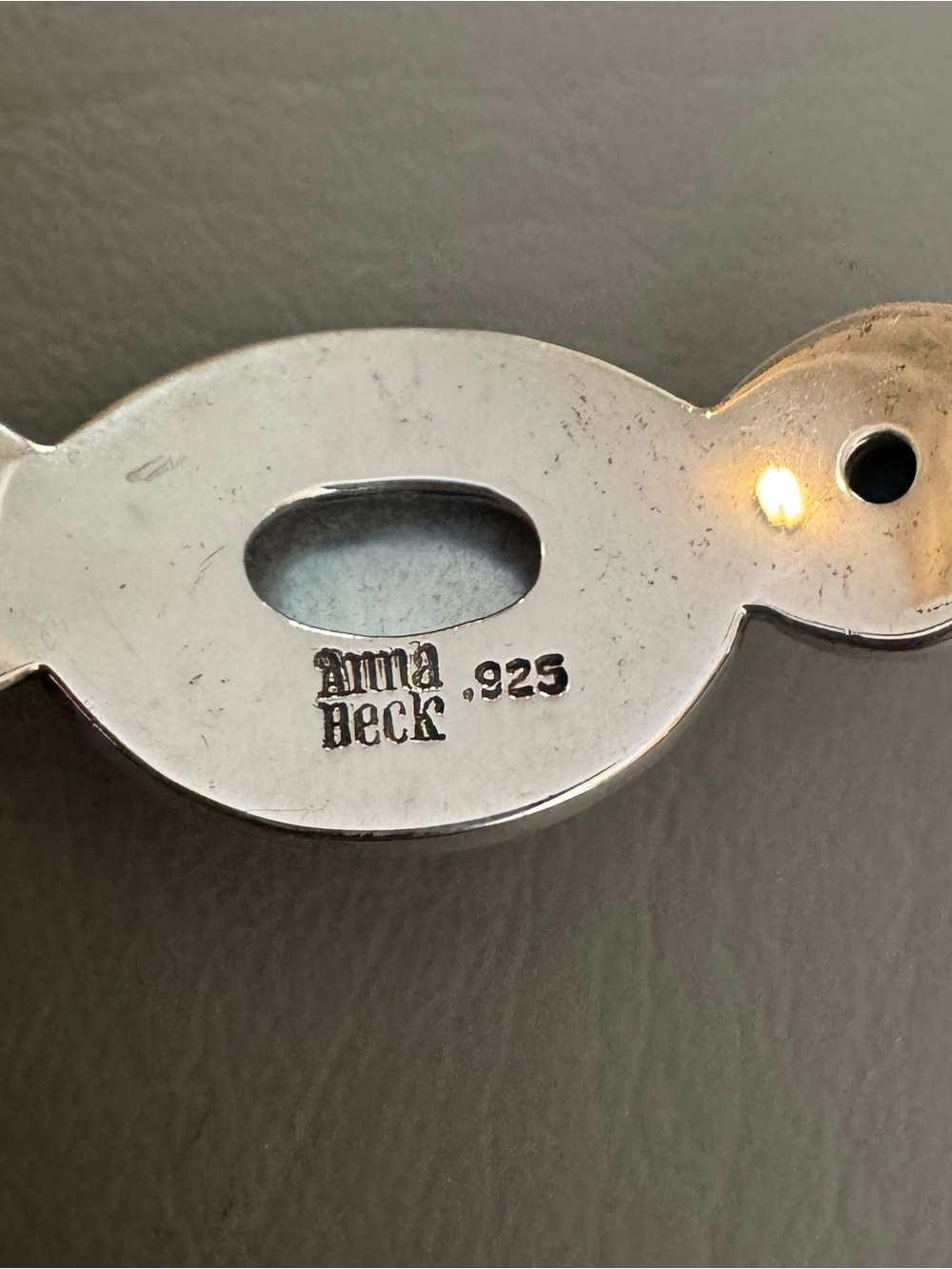 Anna Beck MOP Sterling Bangle - Picture 3 of 8
